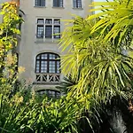 Апартаменты Du Chateau *